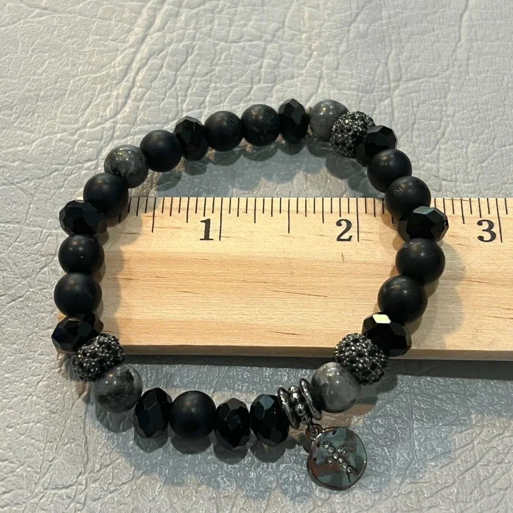 Black Beaded Stretch Bracelet Gray and Silver Tone‎ Accents Cross Bead